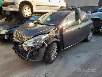 PEUGEOT 208 2016