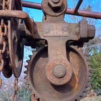 Paranco a catena antico PRIM - MILANO