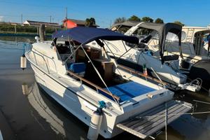 Barca a motore Bora 2 | 6.88 m | Spaziosa, comoda