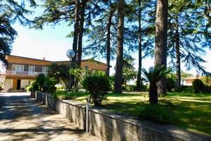 Villa di 385 m² con più di 5 locali a Grottaferrat
