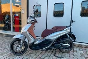 Piaggio Beverly 350