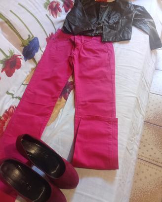 pantaloni, scarpe e giubbottino