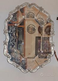 Specchio veneziano di vetro di Murano
