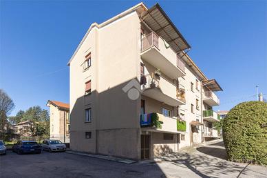 4 LOCALI A MONTICELLO BRIANZA