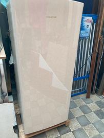 Frigorifero Hisense RR220D4AYF