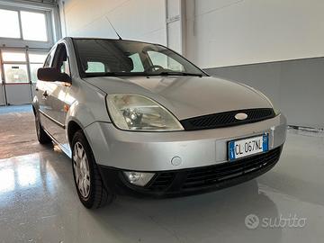 FORD Fiesta 5ª serie - 2004