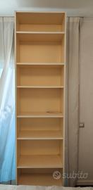Libreria bianca con 8 ripiani