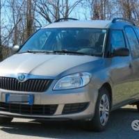 Skoda roomster 2015 ricambi