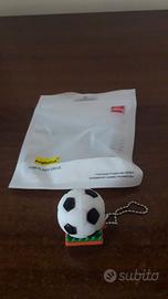 Pennetta usb da 16 gb a forma di pallone