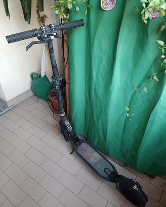 monopattino Decathlon Oxelo Town 
