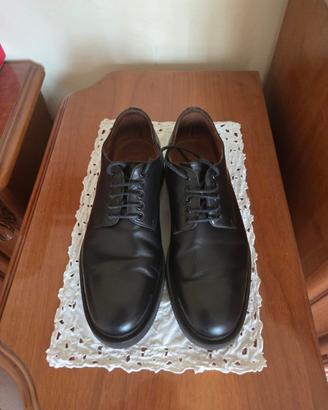 Scarpe nere eleganti
