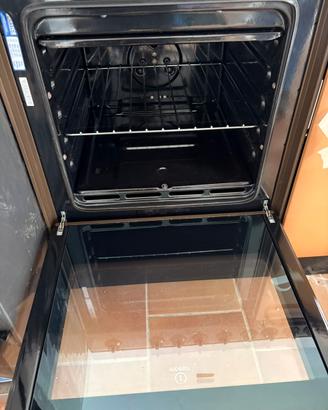 Cucina Indesit gas + piastre elettriche