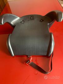 Seggiolino di rialzo per auto