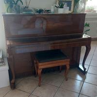 pianoforte verticale Petrof