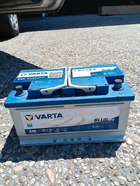 Batteria start e stop Varta