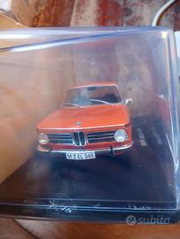modellino bmw 2002
