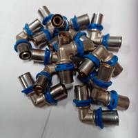 raccordo curvo 18x18 per tubo multistrato 