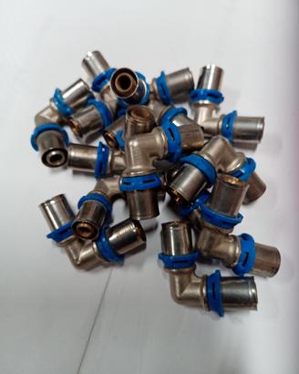 raccordo curvo 18x18 per tubo multistrato 