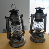coppia di lanterne a petrolio antiche 