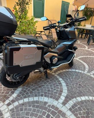 Honda X-ADV 750 DCT – Maggio 2023 – Full optional