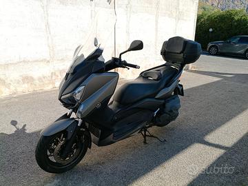 Yamaha X Max 400