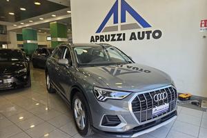 AUDI Q3 40 TDI quattro S tr. Business Adv.