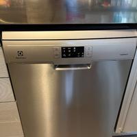 Lavastoviglie electrolux