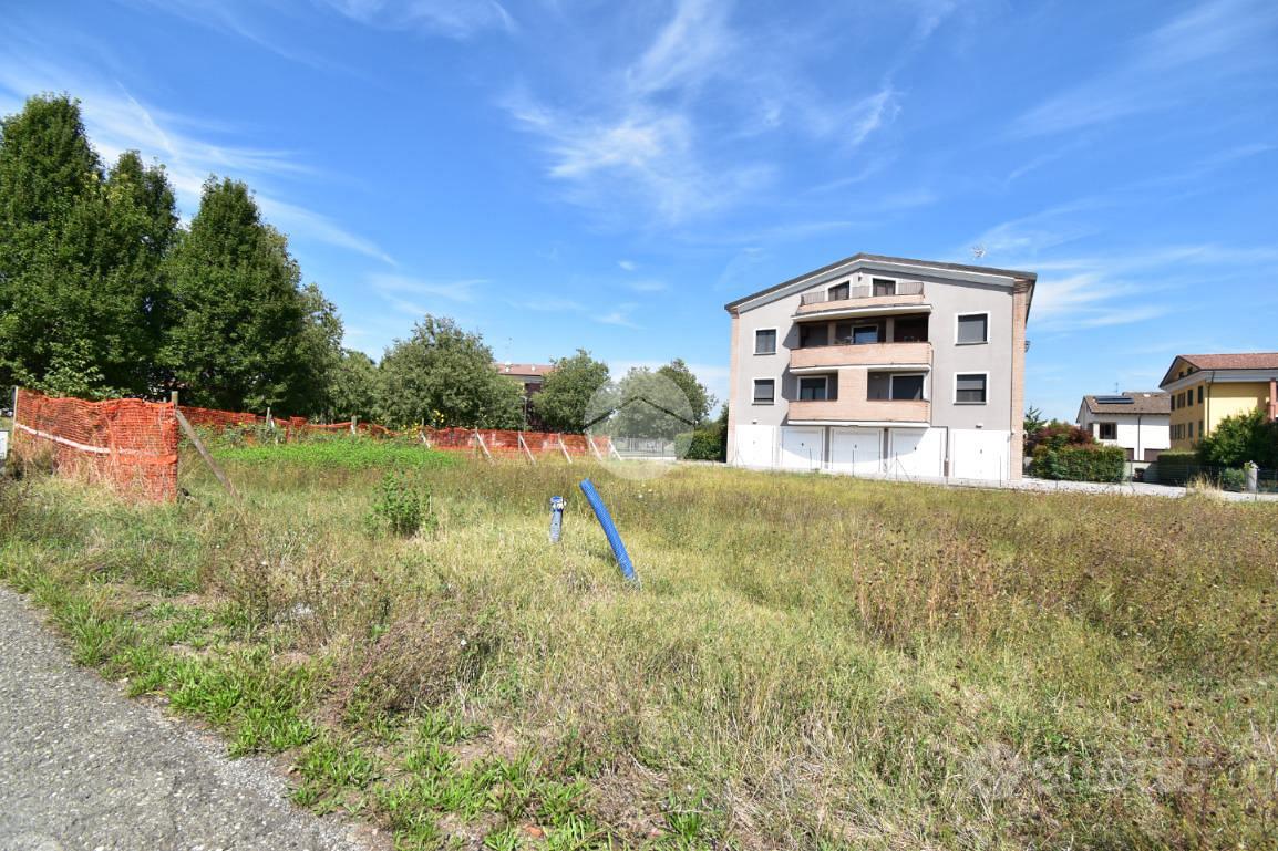 TER. RESIDENZIALE A FIDENZA - Vista 6