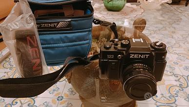 Macchina fotografica ZENIT 122