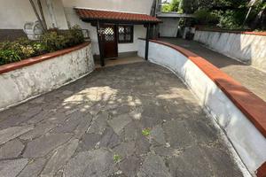 Villa di 90 m² con 4 locali e box auto a Lariano