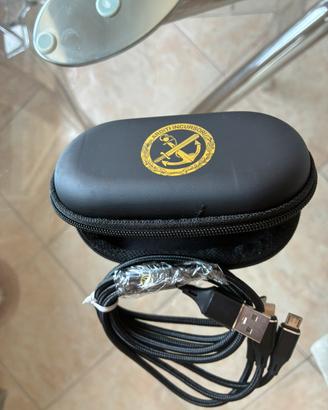 Custodia e cavo carica batterie