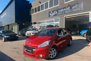 Peugeot 208 1.2 benzina