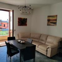 divano in pelle ad angolo