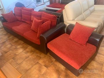 DIVANO AD ANGOLO ED ISOLA IN PELLE