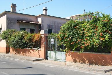 Abitazione indipendente con ampi spazi e giardino