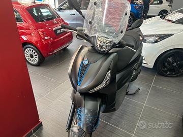 Piaggio Beverly 400 S HPE My2025 - Vari Colori - E
