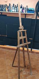 Cavalletto in legno pittura quadri