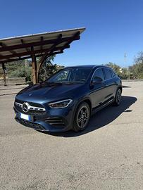 GLA 200 D AMG LINE PREMIUM