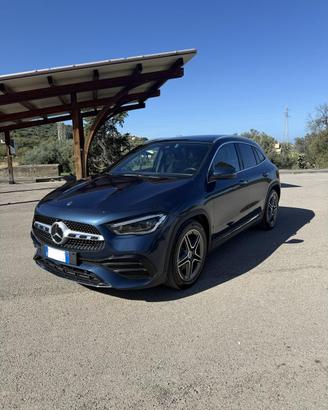 GLA 200 D AMG LINE PREMIUM