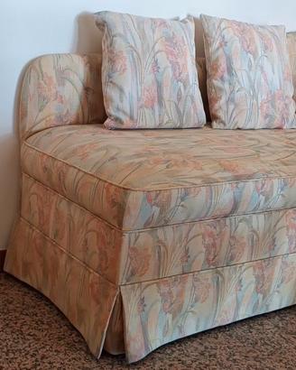 Divano Dormeuse Classico Elegante con Cuscini
