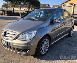 MERCEDES-BENZ B 180 b CDI