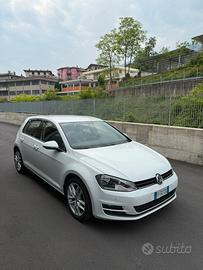 Volkswagen Golf 5p 1.6 tdi 90CV - Tech&Sound