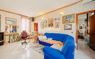 Trilocale con giardino