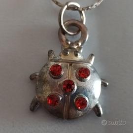 Ciondolo coccinella