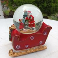 Sfera  con neve slitta Babbo Natale con carion 