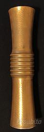 VASO IN OTTONE BATTUTO A MANO.