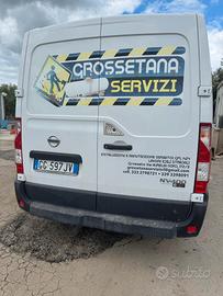 Autocarro nissan nv400