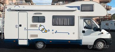 camper 7 posti con aria condizionata 