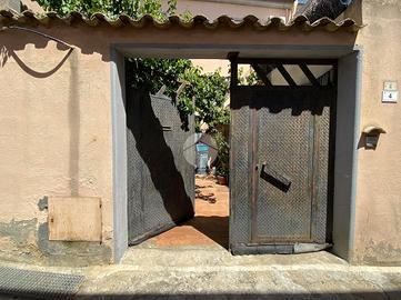4 LOCALI A MARACALAGONIS