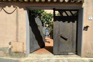 4 LOCALI A MARACALAGONIS
